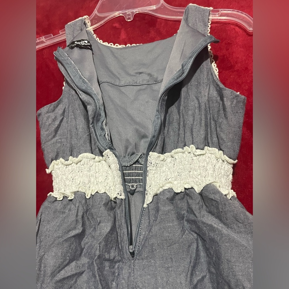 SEQUIN HEARTS Ruffle Gray White Lace Dress - Picture 4 of 4